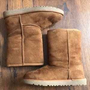 Hot tomato boots, color brown, size 7M